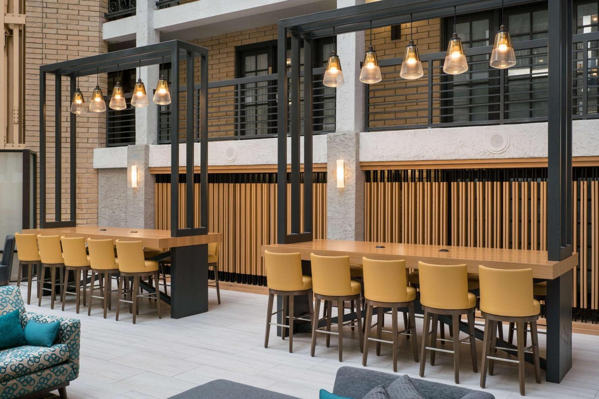Embassy Suites By Hilton Austin Central Eksteriør bilde